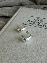 Load image into Gallery viewer, Silver Drop Earrings
