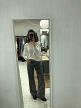Load image into Gallery viewer, Bat Sweater Mila White
