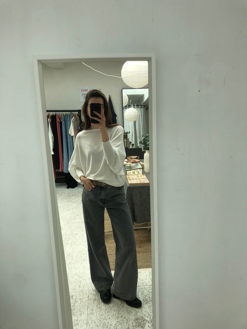 Bat Sweater Mila White