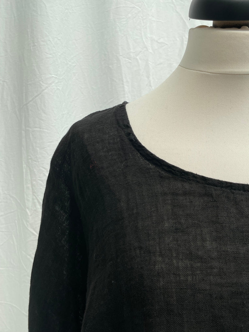 Round-neck Linen Blouse Ecru Black