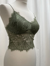 Load image into Gallery viewer, Lace Bralette Black
