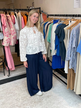 Load image into Gallery viewer, Satin Pants Libby Navy Blue
