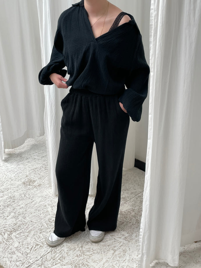 V-Neck Blouse Bella Black
