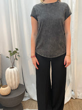 Load image into Gallery viewer, Organic t-shirt with rolled sleeves Faded Black
