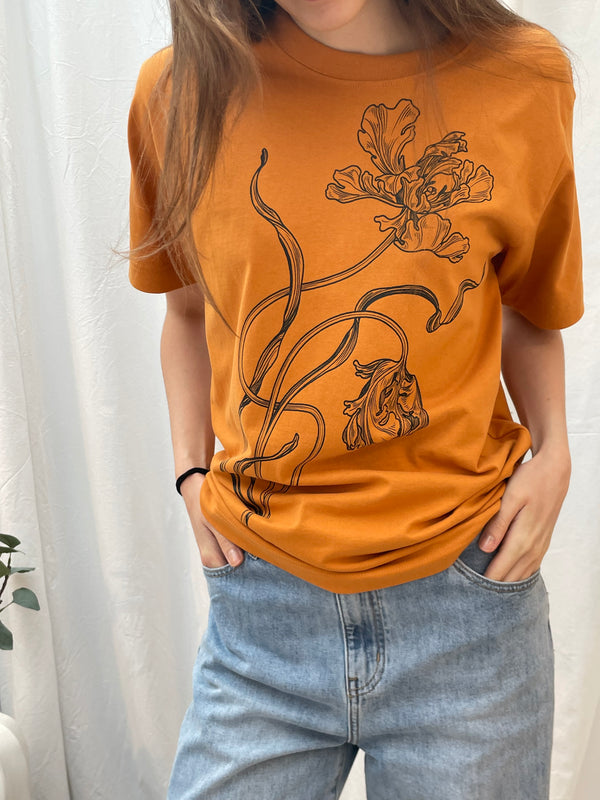 Vitória Vilela Botanical Tee Orange