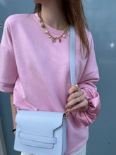 Afbeelding in Gallery-weergave laden, Sweater Tee Pink
