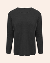 Load image into Gallery viewer, Soft Sweater Black
