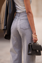 Load image into Gallery viewer, Wide-Leg Jeans Celestin Grey
