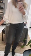 Load image into Gallery viewer, Bat Sweater Mila White
