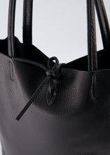Load image into Gallery viewer, Totebag Mia Black
